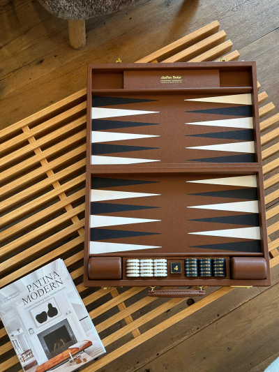  Geoffrey Parker ESPRESSO LEATHER CHALLENGE BACKGAMMON BOARD WITH ESPRESSO FIELD