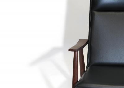  Getama Hans Wegner for Getama High back in Black Leather