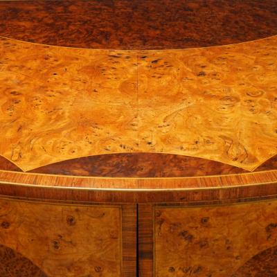  Gillows of Lancaster London A fine George III Period Demi Lune Burr Elm and Burr Yew Wood Commode