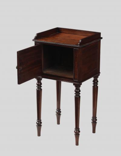  Gillows of Lancaster London Gillows Bedside Table