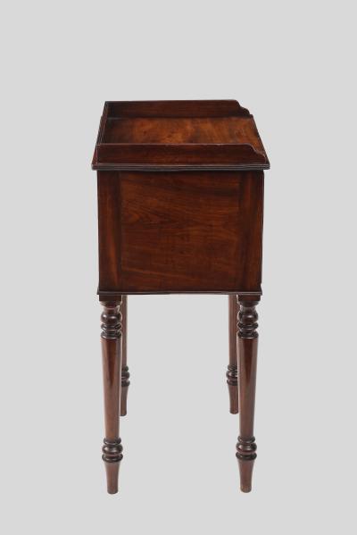  Gillows of Lancaster London Gillows Bedside Table