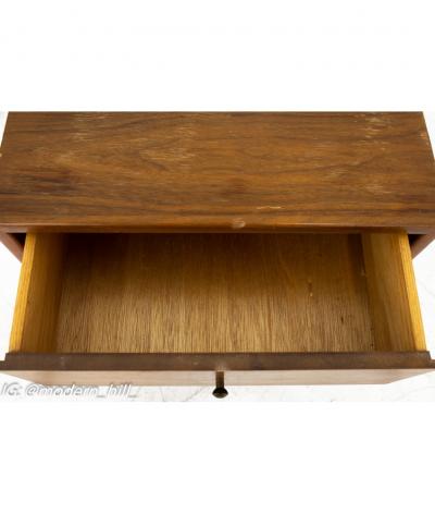  Glenn of California Glenn of California Style Mid Century Single Drawer Walnut Nightstand
