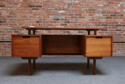  Glenn of California Mid Century Floating Top Walnut Desk by Milo Baughman for Glenn of California