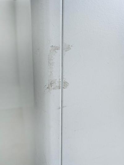  Globe Wernicke Globe Wernicke Style Mid Century Modern White Steel Tanker Desk w Formica Top