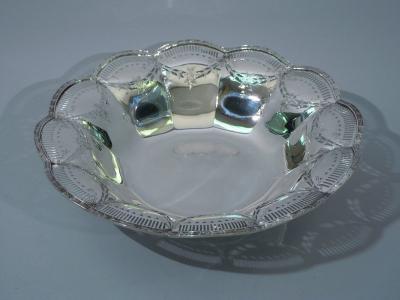  Gorham Manufacturing Co Gorham Sterling Silver Centerpiece Bowl 1916
