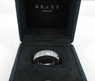  Graff GRAFF PLATINUM 14 30 CARATS PRINCESS CUT DIAMOND ETERNITY BAND