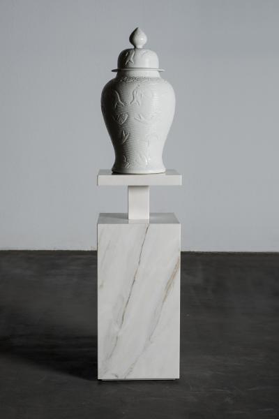  Greenapple Modern Monique Pedestal Sculpture Calacatta Marble Handmade Portugal Greenapple