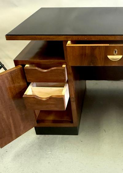  Gucci Rare Italian Art Deco Desk by Gucci for Gucci Executive Offices Florence 1938