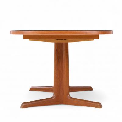  Gudme Mobelfabrik Gudme M belfabrik Mid Century Danish Teak Expanding Dining Table with 2 Leaves
