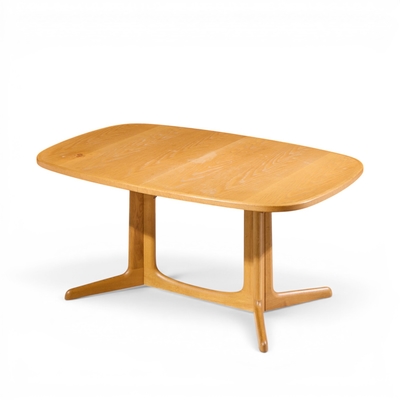  Gudme Mobelfabrik Gudme Mobelfabrik Mid Century Danish Teak Expanding Dining Table with 2 Leaves