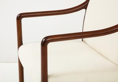  Gunlocke Gunlocke Desk Arm Chair
