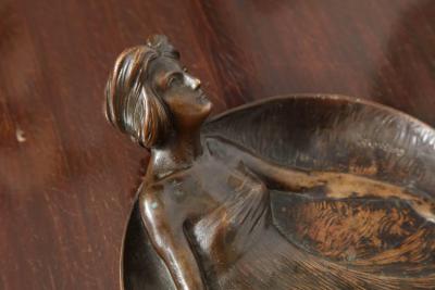  Gustav Gurschner Gustav Gurschner Bronze Figural Tray made in Austria
