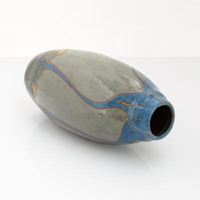  H gan s HOGANAS SWEDISH ART NOUVEAU CERAMIC VASE CIRCA 1910