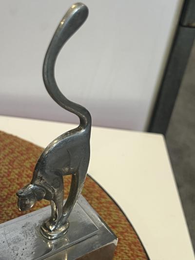 Hagenauer PETITE ART DECO CHROMED BRONZE AUSTRIAN CAT LAMP IN THE VEIN OF HAGENAUER