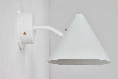  Hans Agne Jakobsson Hans Agne Jakobsson Mini Tratten Outdoor Sconce in White