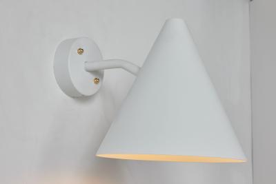  Hans Agne Jakobsson Hans Agne Jakobsson Tratten Outdoor Sconce in White