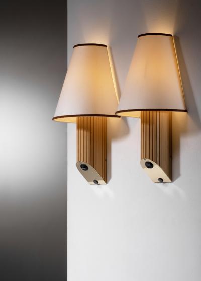  Hans Agne Jakobsson Pair of Hans Agne Jakobsson wall lamps