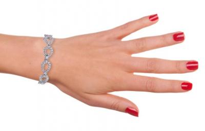  Harry Winston Harry Winston Diamond Loop Bracelet