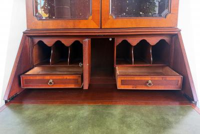  Hekman Furniture Company George III or Hepplewhite Style Mahogany Secretary Bookcase with Arch Pediment
