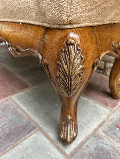  Henredon Furniture Handsome Henredon Louis XV style Upholstered Walnut Bench Mid Century