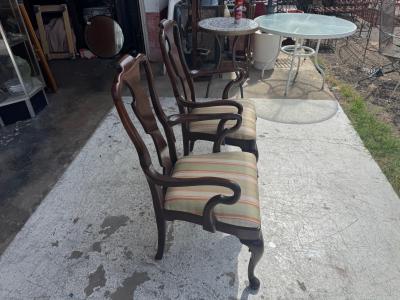  Henredon Furniture Pair of Henrendon arm chairs