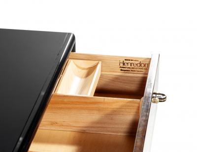  Henredon Furniture Pair of Walnut Chest of Drawers by Henredon in High Gloss Finish