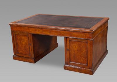  Holland Sons Fine Mid 19th Century Figured Oak Partners Desk by Holland and Sons