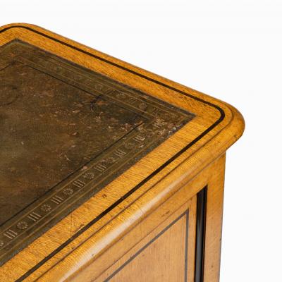  Holland Sons Small Victorian Oak and Ebony Partner s Desk Attributed to Holland and Sons