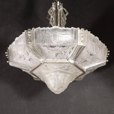  Hugue Art Deco Skyscraper Style Chandelier in Silvered Bronze Frosted Glass by Hugue