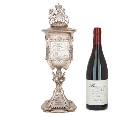  Hunt Roskell Large antique Victorian silver loving cup and cover