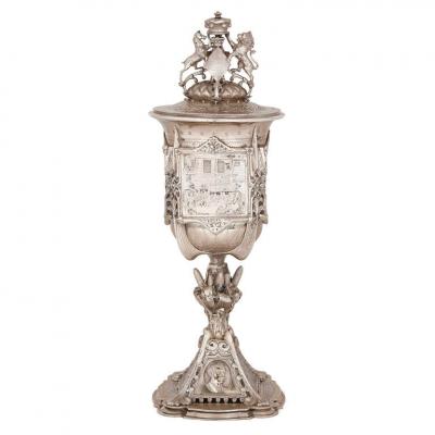  Hunt Roskell Large antique Victorian silver loving cup and cover