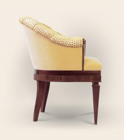  ILIAD Bespoke Scallop Backed Bergeres