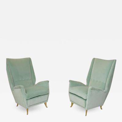  ISA Bergamo I S A Italy Pair of Mid Century Modern armchairs by ISA from a design by Gio Ponti 