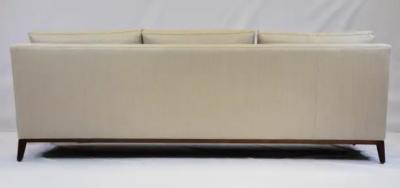  Iconic Design Gallery Le Jeune Upholstery Logan Sofa Showroom Model