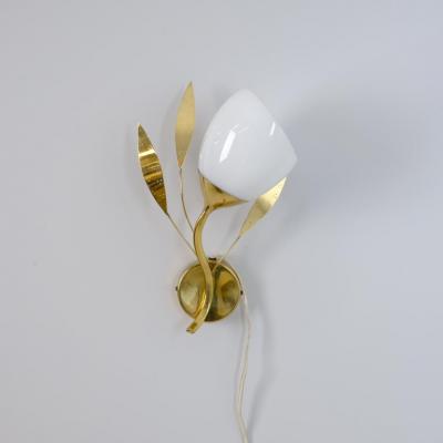 Itsu Mid Century Modern Floral Wall Lamp Model EY 35 in Brass Glass Itsu 1950s