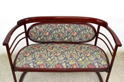 J J Kohn 20th Century Art Nouveau Fledermaus Bentwood Seating Set by Kohn AT ca 1907