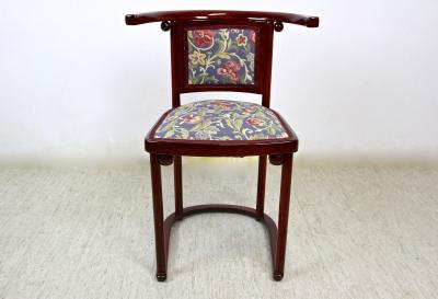 J J Kohn 20th Century Art Nouveau Fledermaus Bentwood Seating Set by Kohn AT ca 1907