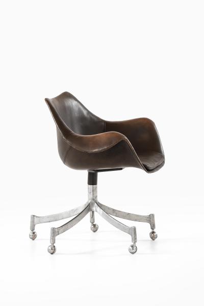  J rgen Lund Ole Larsen Office Chair in Aluminum and Leather by J rgen Lund Ole Larsen 1960s