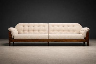  JD M veis e Decora es Four Seat Sofa in Brazilian Rosewood with Sculpted Back JD Moveis 1960s