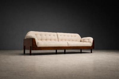  JD M veis e Decora es Four Seat Sofa in Brazilian Rosewood with Sculpted Back JD Moveis 1960s