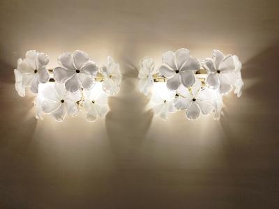  JL Light Style Pair of Murano glass wall sconces with white flowers