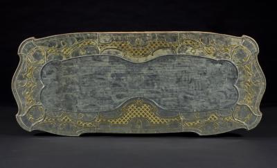  JOSEF CANABAS 9751 AN ELEGANT ENGRAVED GLASS MOUNTED CENTER TABLE