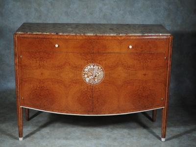  JULES EMILE LELEU Jules Leleu cabinet in amboyna with inlaid medallion