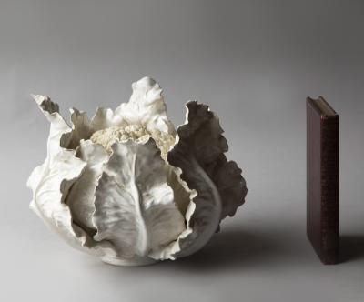  Jean Paul Gourdon LARGE LIFE SIZE SCULPTURE OF A CAULIFLOWER IN MATT AND GLAZED WHITE FA ENCE