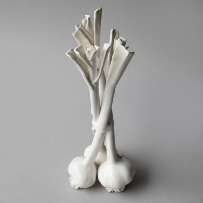  Jean Paul Gourdon SCULPTURE OF THREE HEADS OF NEW GARLIC TIED WITH A RIBBON 