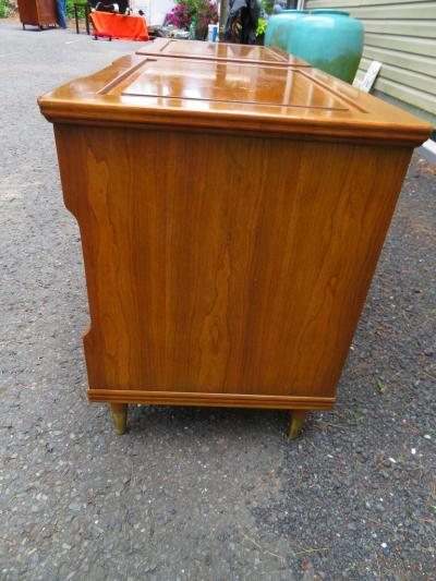  John Widdicomb Co Widdicomb Furniture Co Handsome Pair Asian Style John Widdicomb Night Stands Mid Century Modern