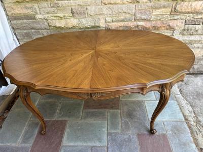  John Widdicomb Co Widdicomb Furniture Co Stunning French Provincial Cabriole Leg Dining Table Mid Century Attr Widdicomb