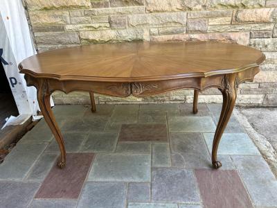  John Widdicomb Co Widdicomb Furniture Co Stunning French Provincial Cabriole Leg Dining Table Mid Century Attr Widdicomb