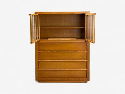  John Widdicomb Co Widdicomb Furniture Co T H Robsjohn Gibbings Widdicomb Walnut Highboy Secretary USA 1960s