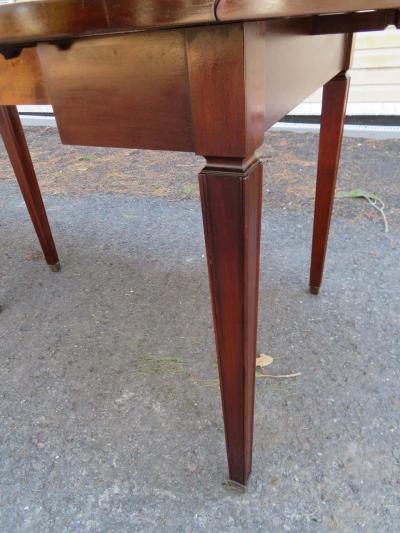  John Widdicomb Co Widdicomb Furniture Co Wonderful Widdicomb Petite Drop Leaf Dining Table 4 Leaves Mid Century Modern